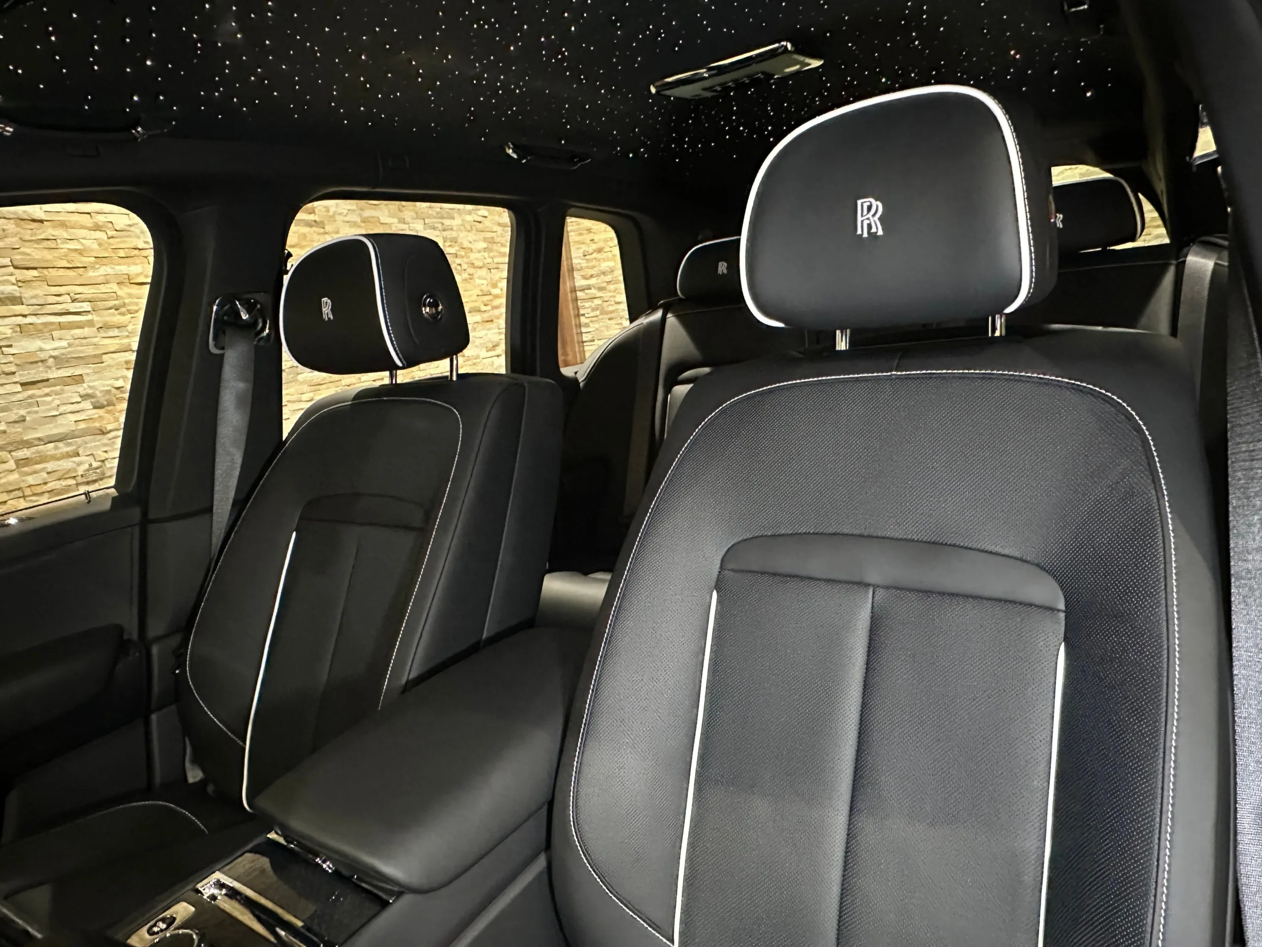 2025 Rolls-Royce Black Badge Cullinan II 6.75L 4WD(No.9600043) for export from Japan