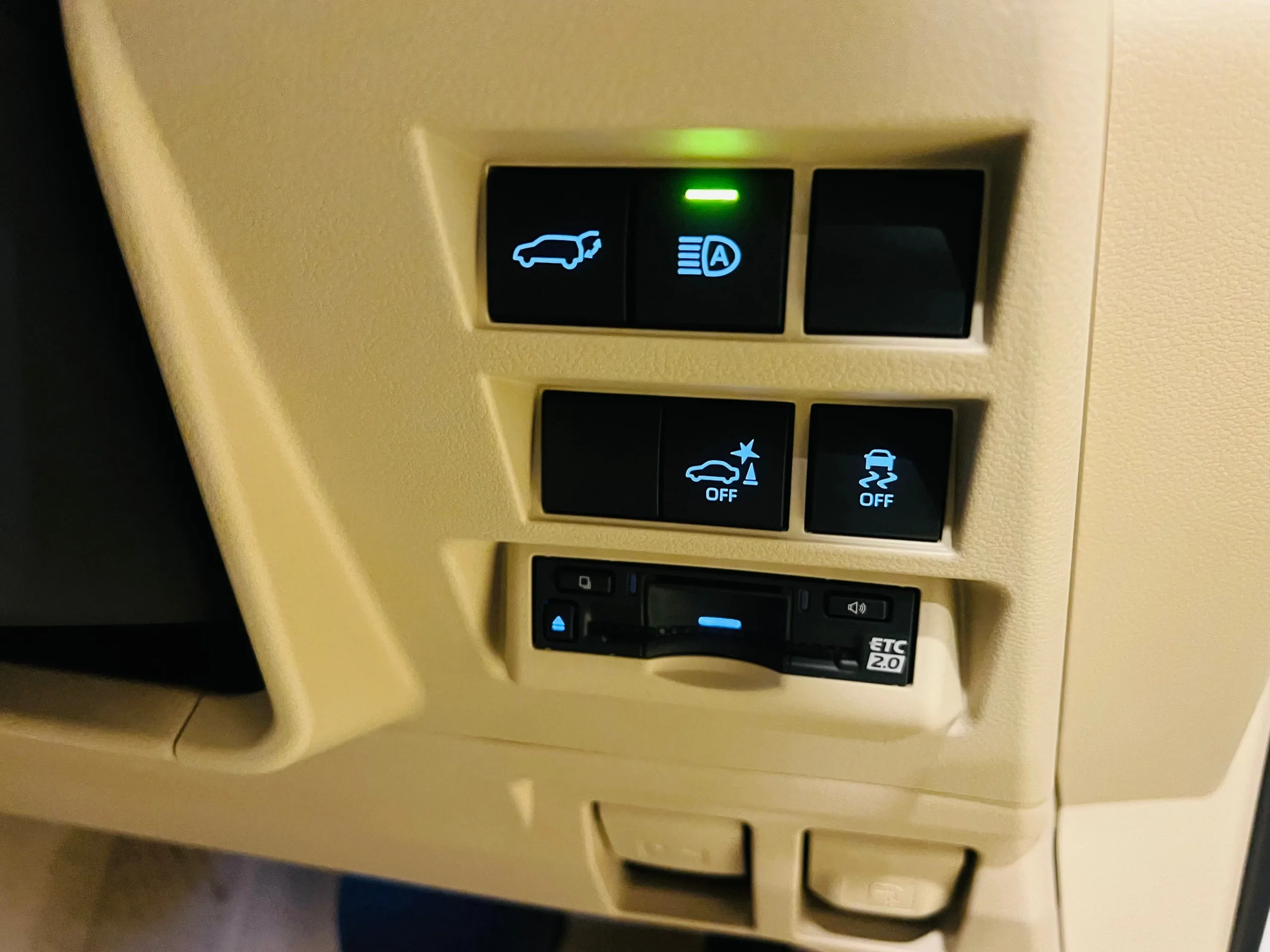 2025 TOYOTA LAND CRUISER 300 ZX 4WD