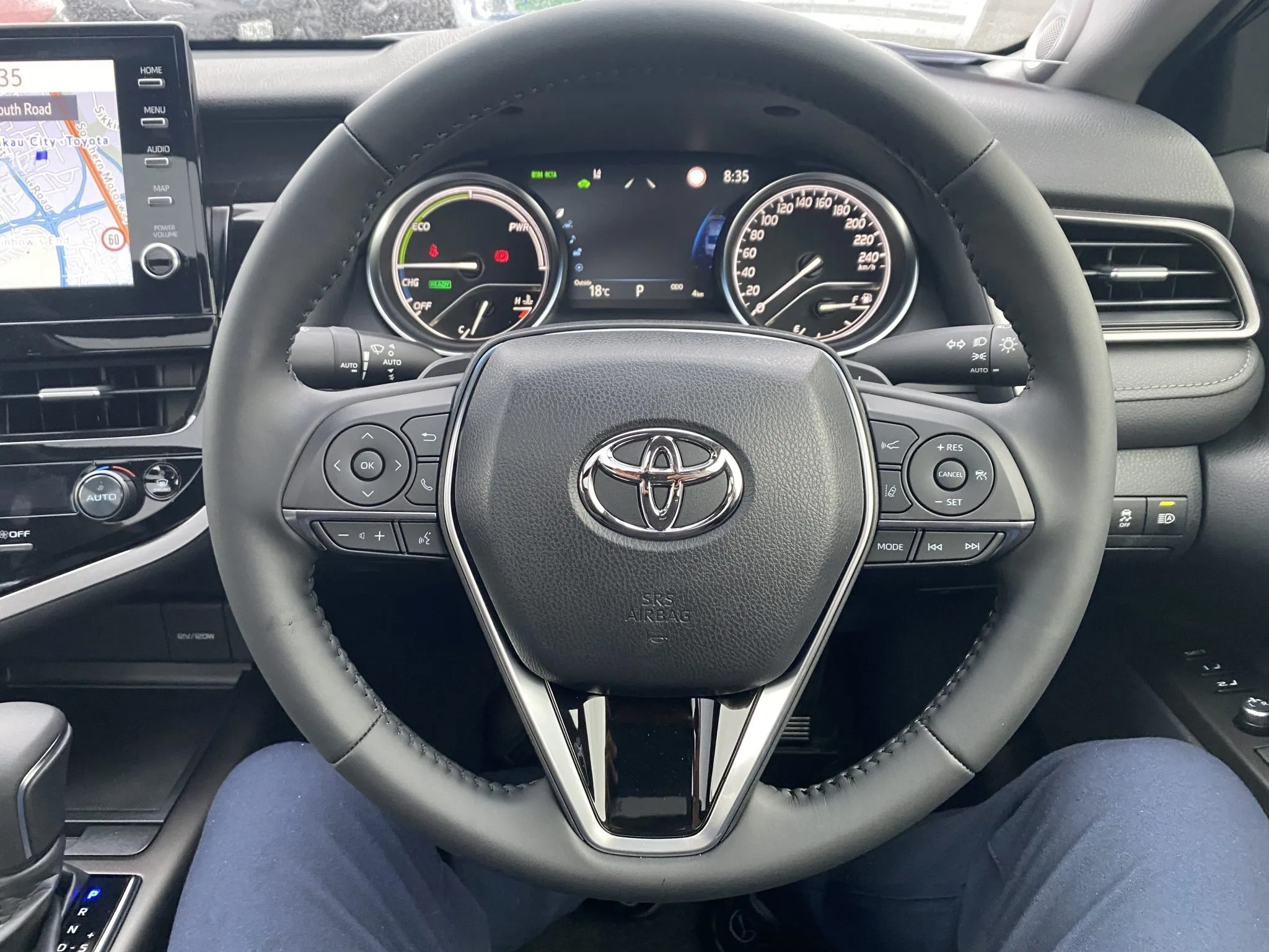 2025 Toyota Camry ZR 2.5P HEV – Hybrid Luxury Sedan