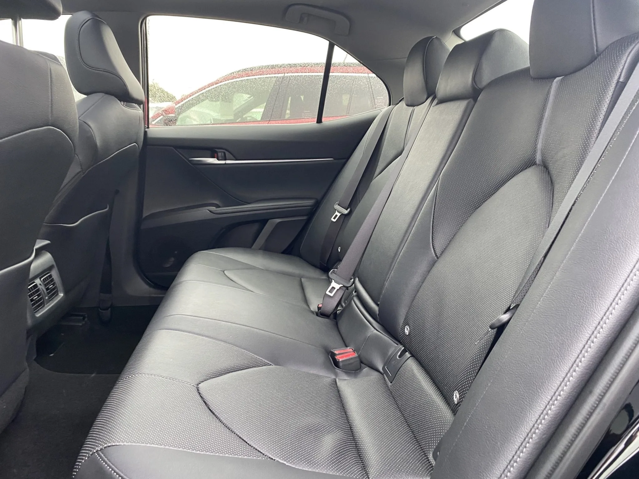 2025 Toyota Camry ZR 2.5P HEV – Hybrid Luxury Sedan