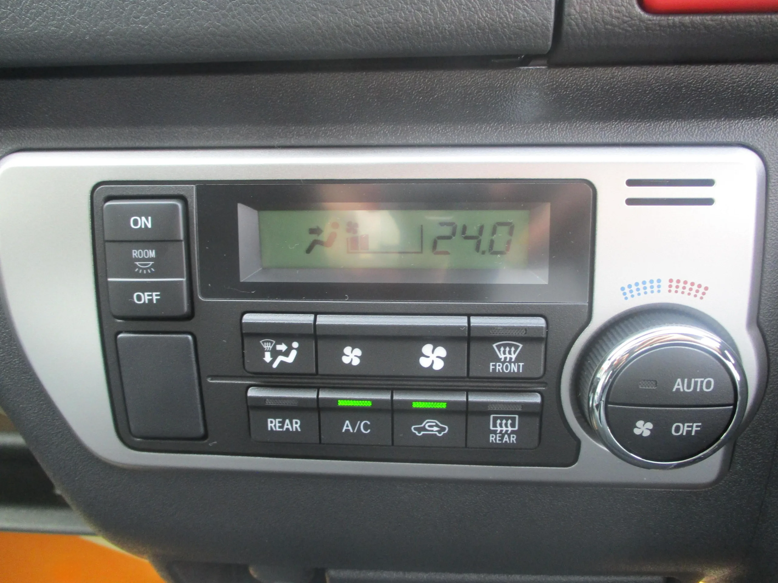 2025 Toyota Hiace 2.7 Grand Cabin 10 Seates for export from Japan