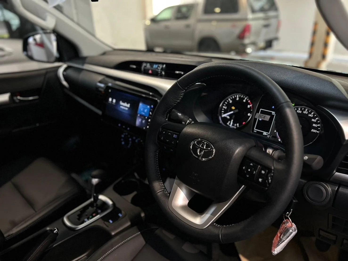 2025 Toyota Hilux Prerunner D-Cab 2.4 MID AT 2x4