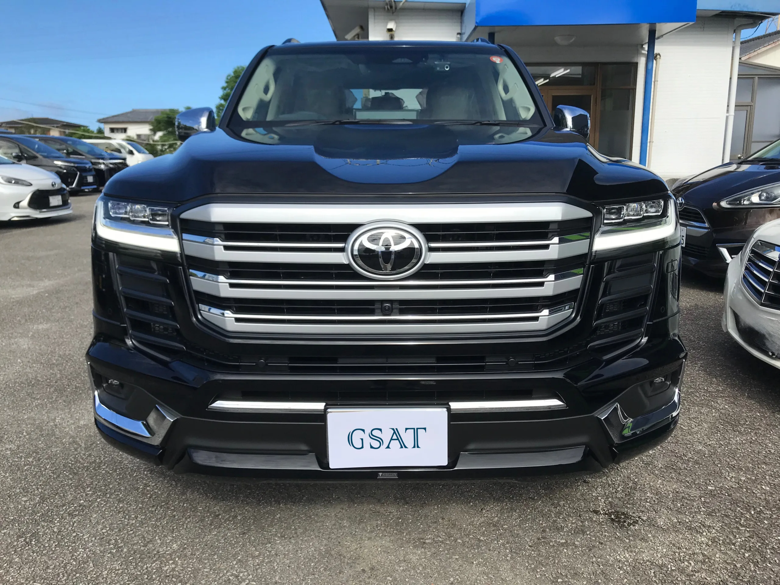 2025 Toyota Land Cruiser 300 ZX – BLACK