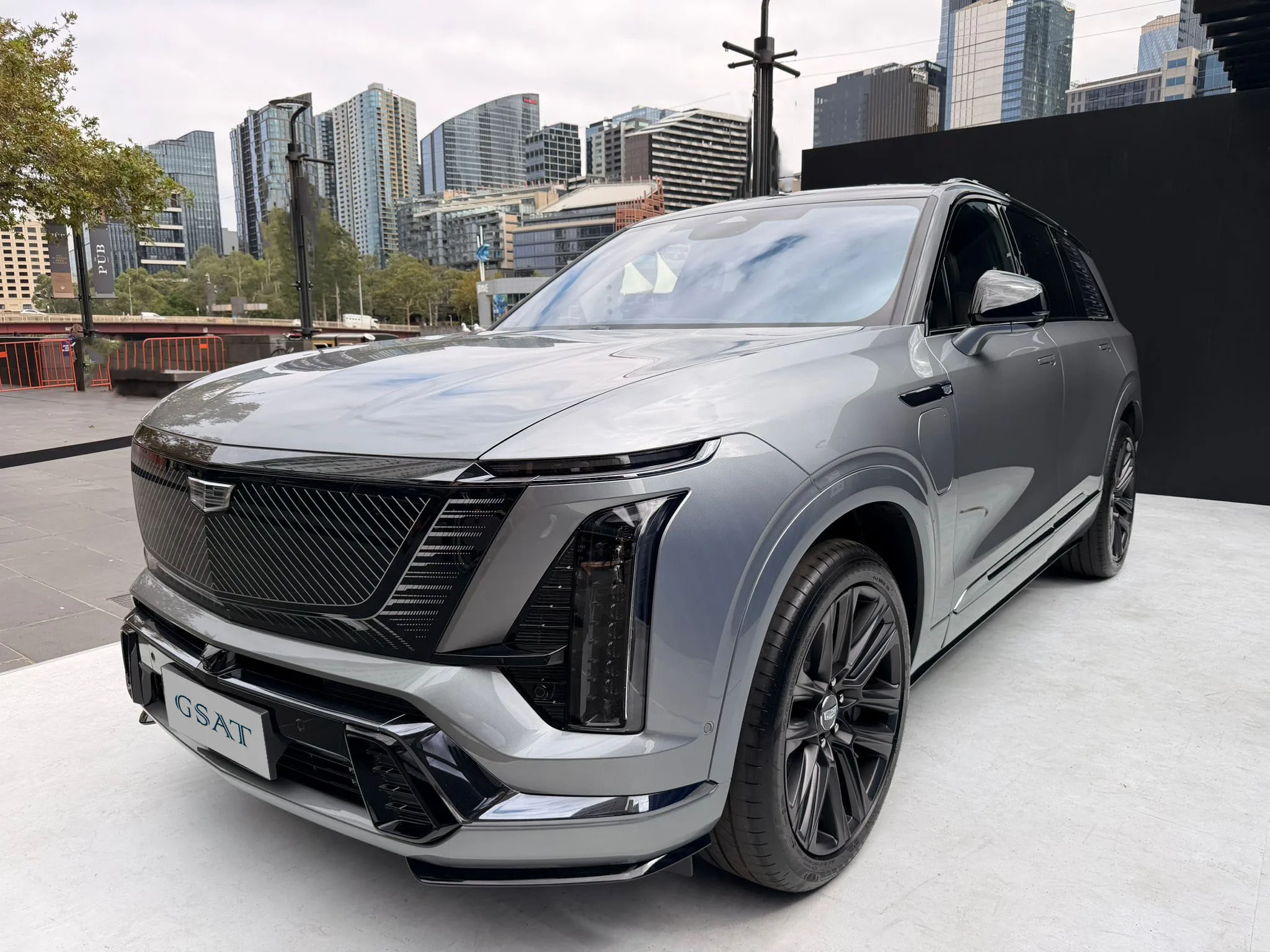 2026 Cadillac Vistiq (ELECTRIC VEHICLE) Platinum AWD