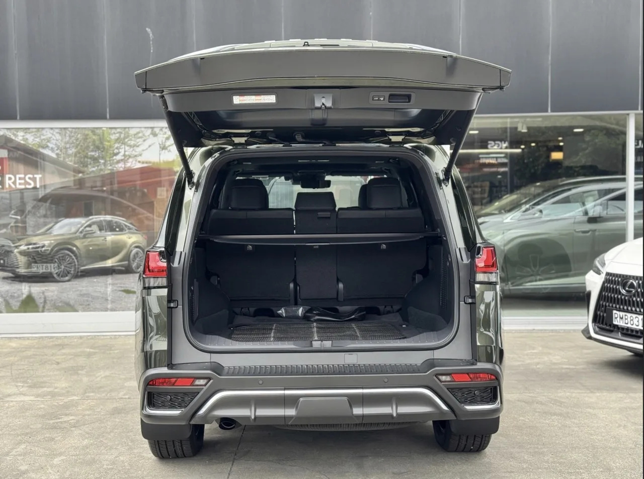 2026 Lexus LX 500d  F Sport 3.3L Twin Turbo Diesel 4WD