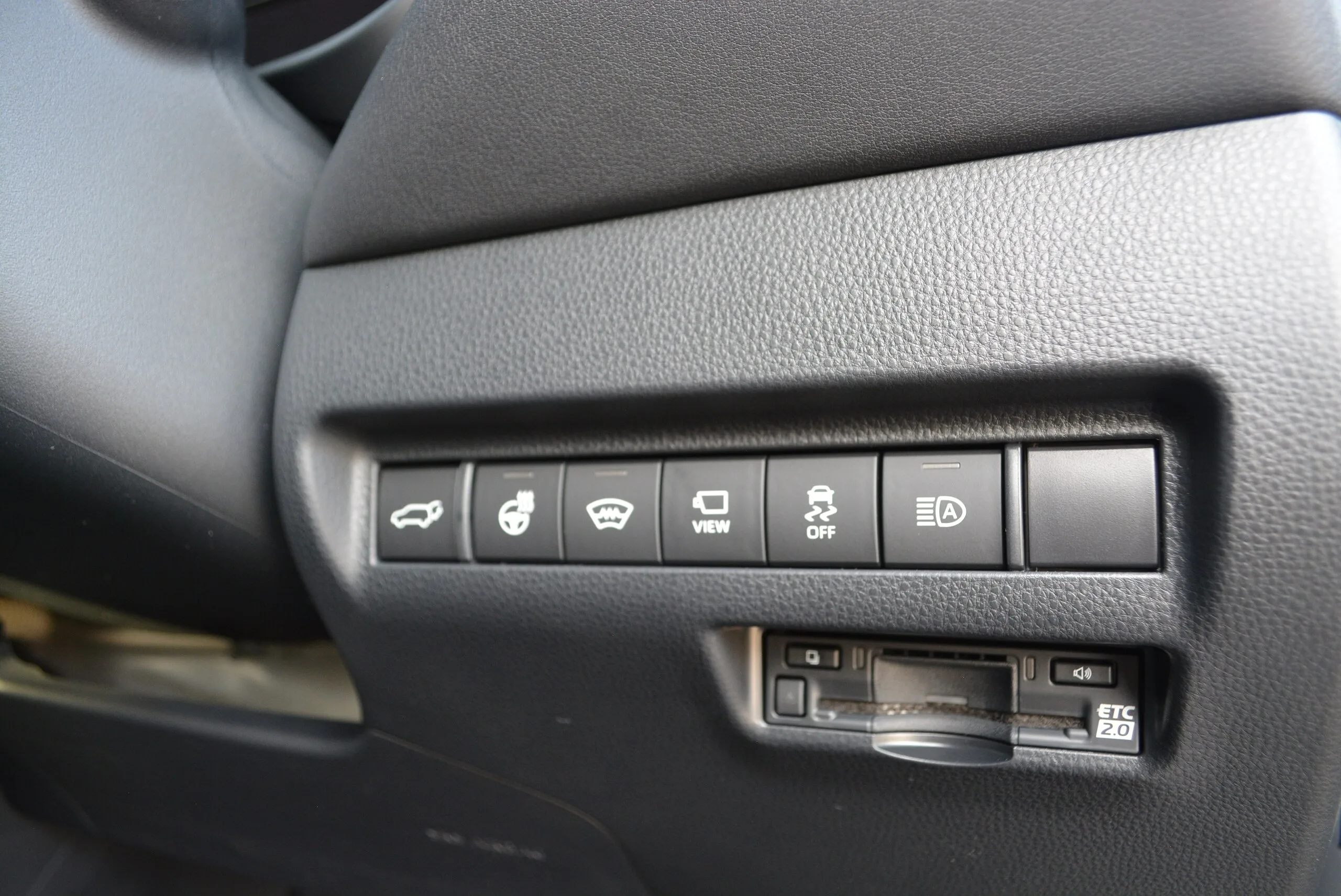 2026 Toyota Harrier 2.5 Hybrid Z