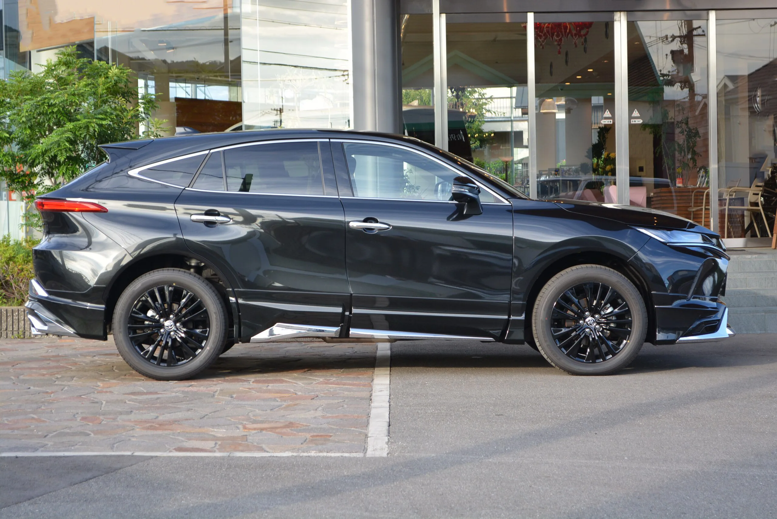 2026 Toyota Harrier 2.5 Hybrid Z