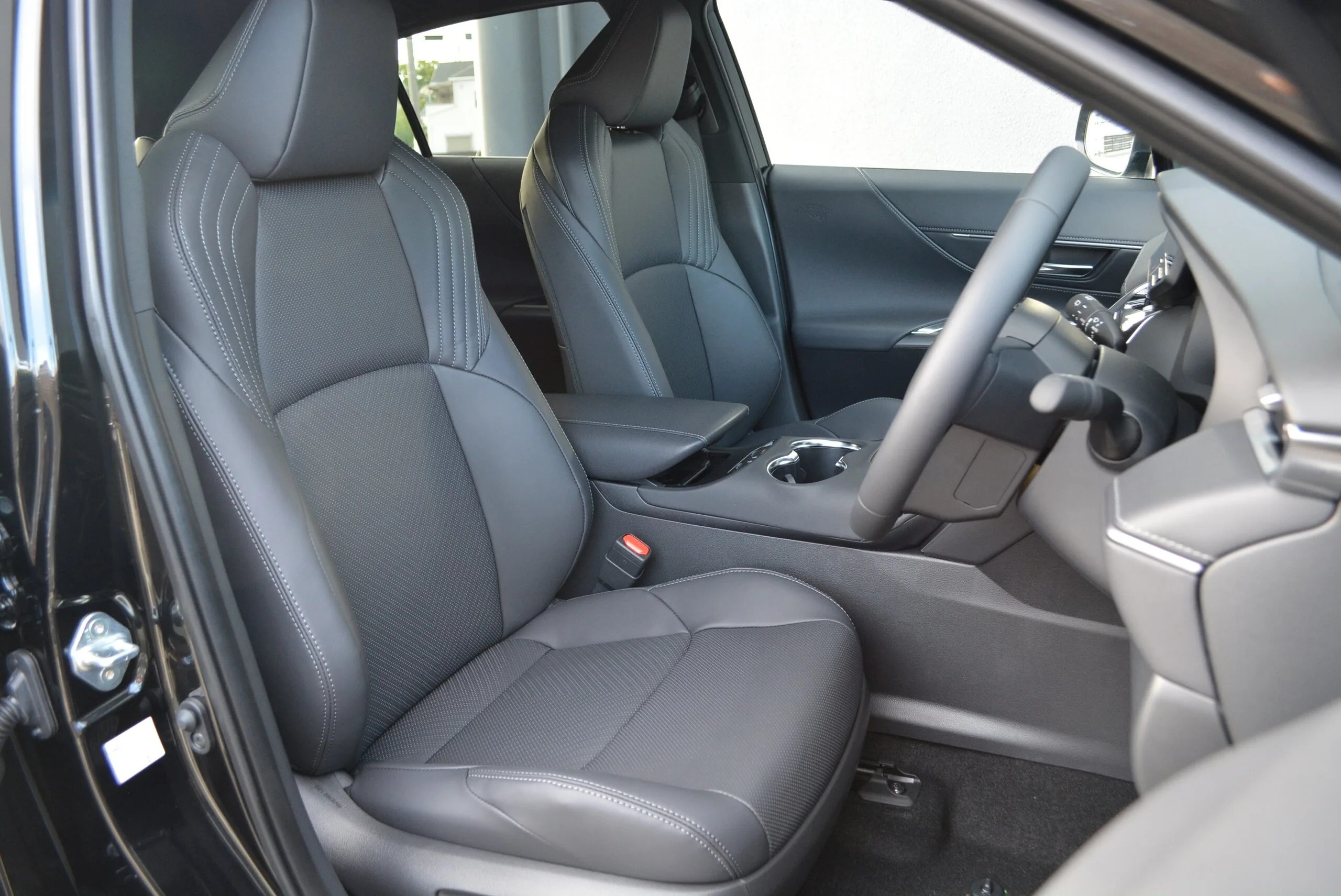2026 Toyota Harrier 2.5 Hybrid Z