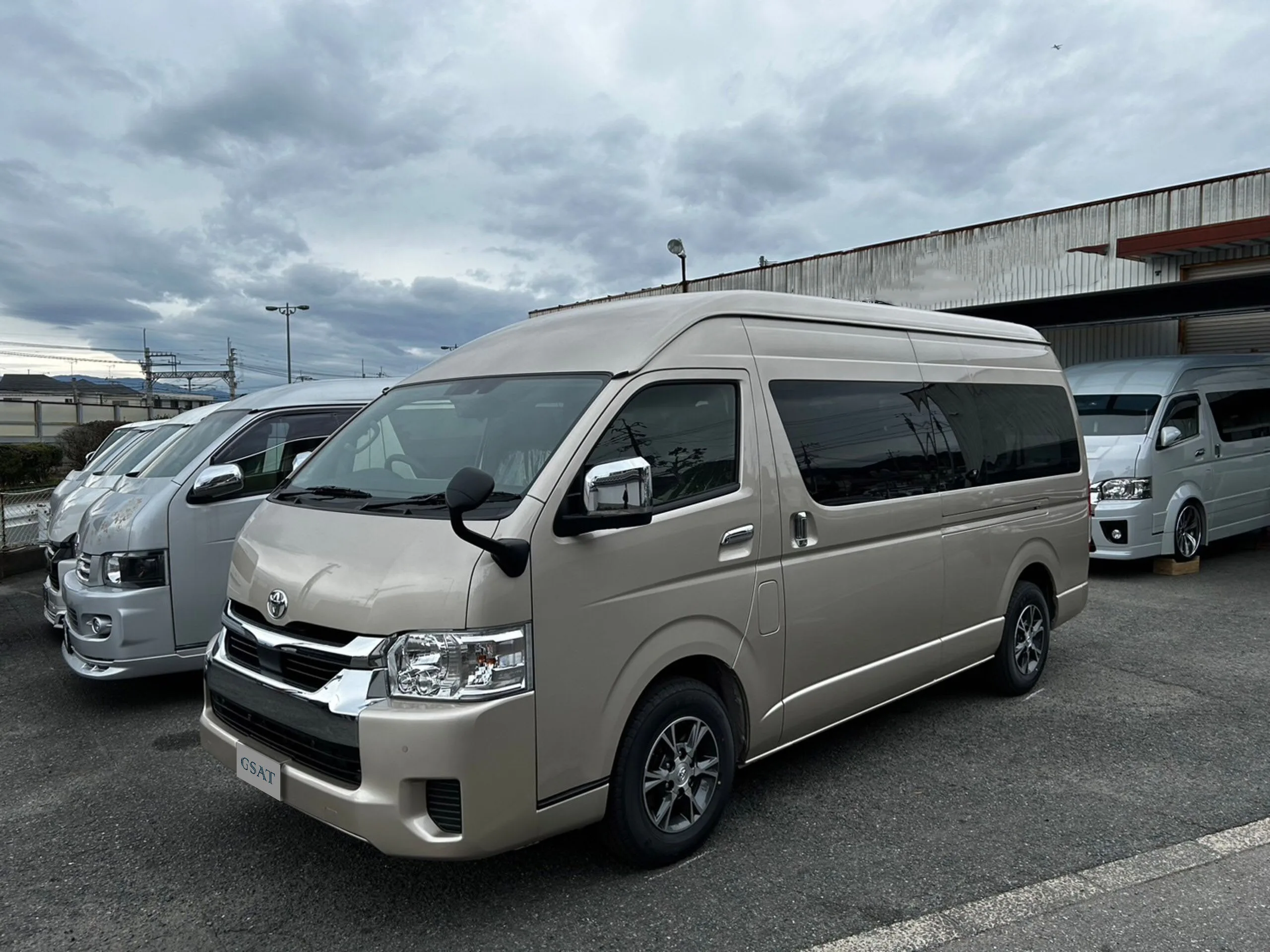 2026 Toyota Hiace 2.7 Grand Cabin 10 Seater