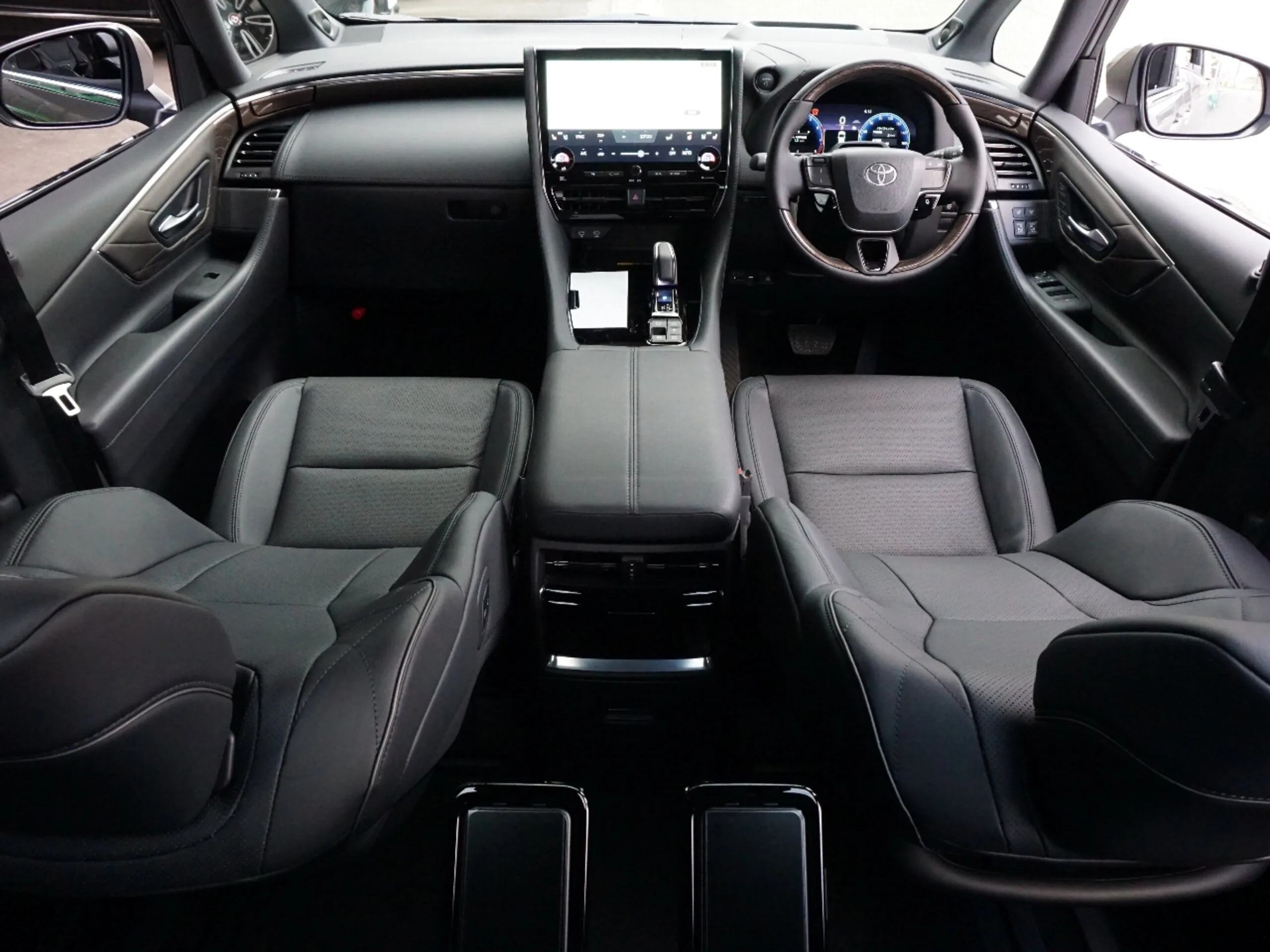 2026 Toyota Velfire Hybrid 2.5 Executive Lounge E-Four 4WD for export from Japan