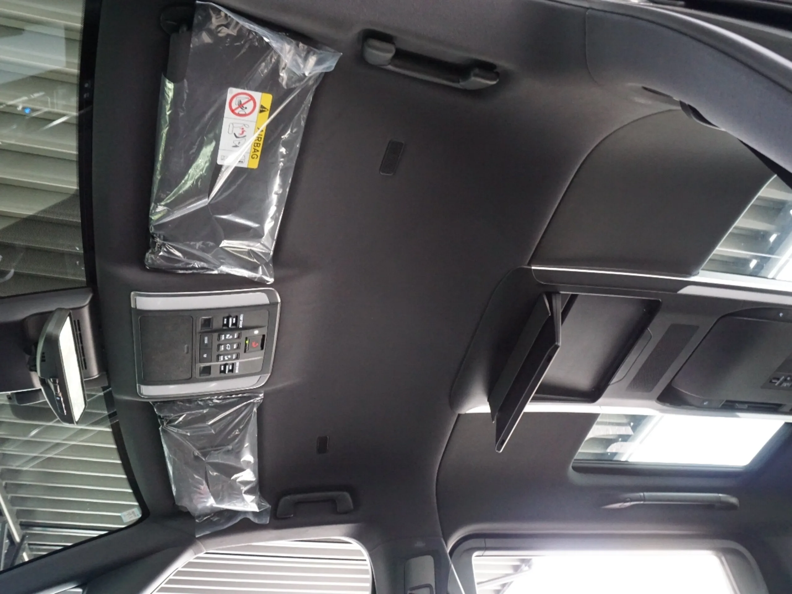 2026 Toyota Velfire Hybrid 2.5 Executive Lounge E-Four 4WD for export from Japan