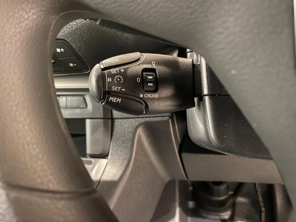 2025 Toyota Proace Verso 9-Seater Electric MPV for export from Japan