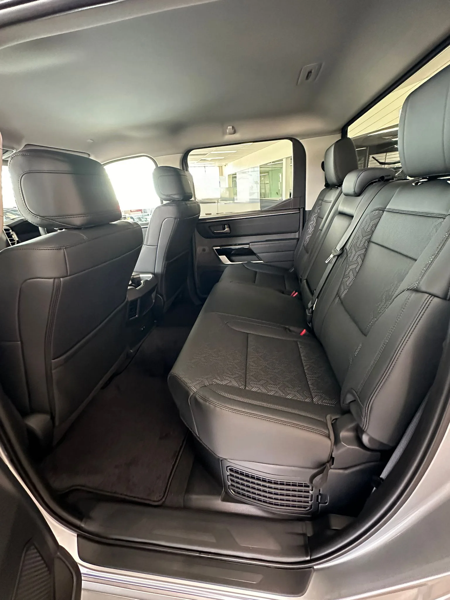 Brand New 2025 Toyota Tundra – Exclusive Right-Hand Drive Delivered by Toyota (No.J1037) for export from Japan