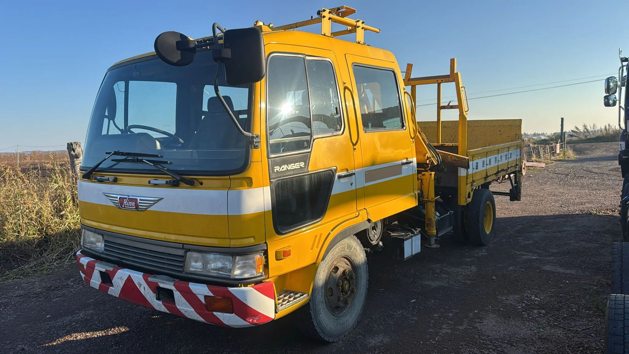 HINO RANGER DOUBLE CABIN WITH CRANE — FOR EXPORT