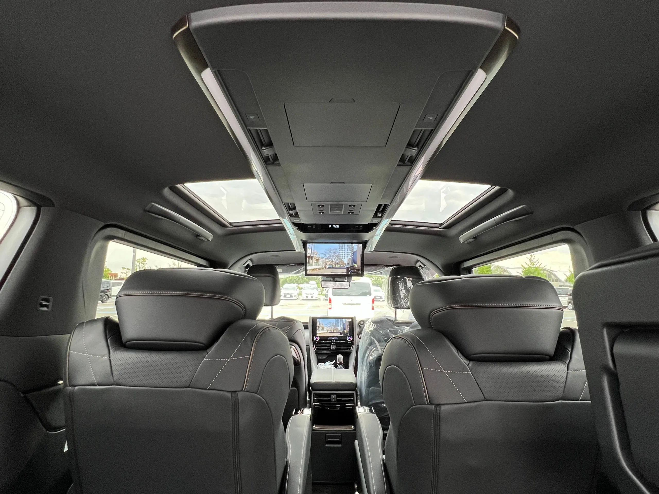 2025 Toyota VELLFIRE 2.4 Z Premier MPV for export from Japan