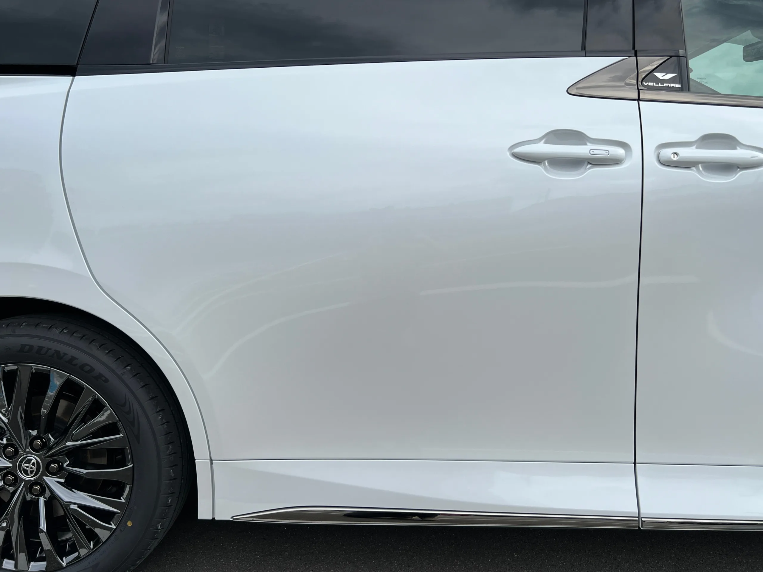 2025 Toyota VELLFIRE 2.4 Z Premier MPV for export from Japan