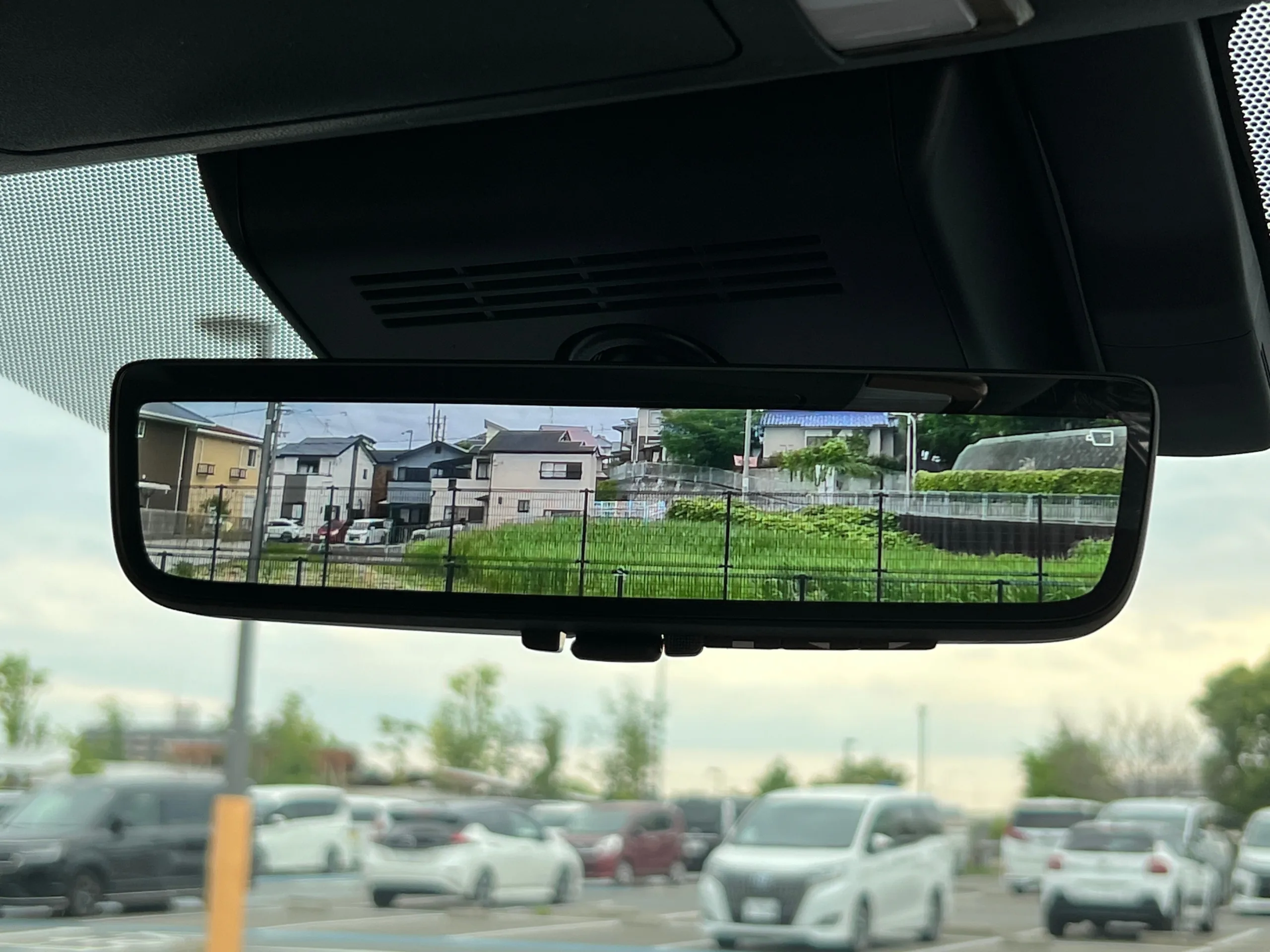2025 Toyota VELLFIRE 2.4 Z Premier MPV for export from Japan