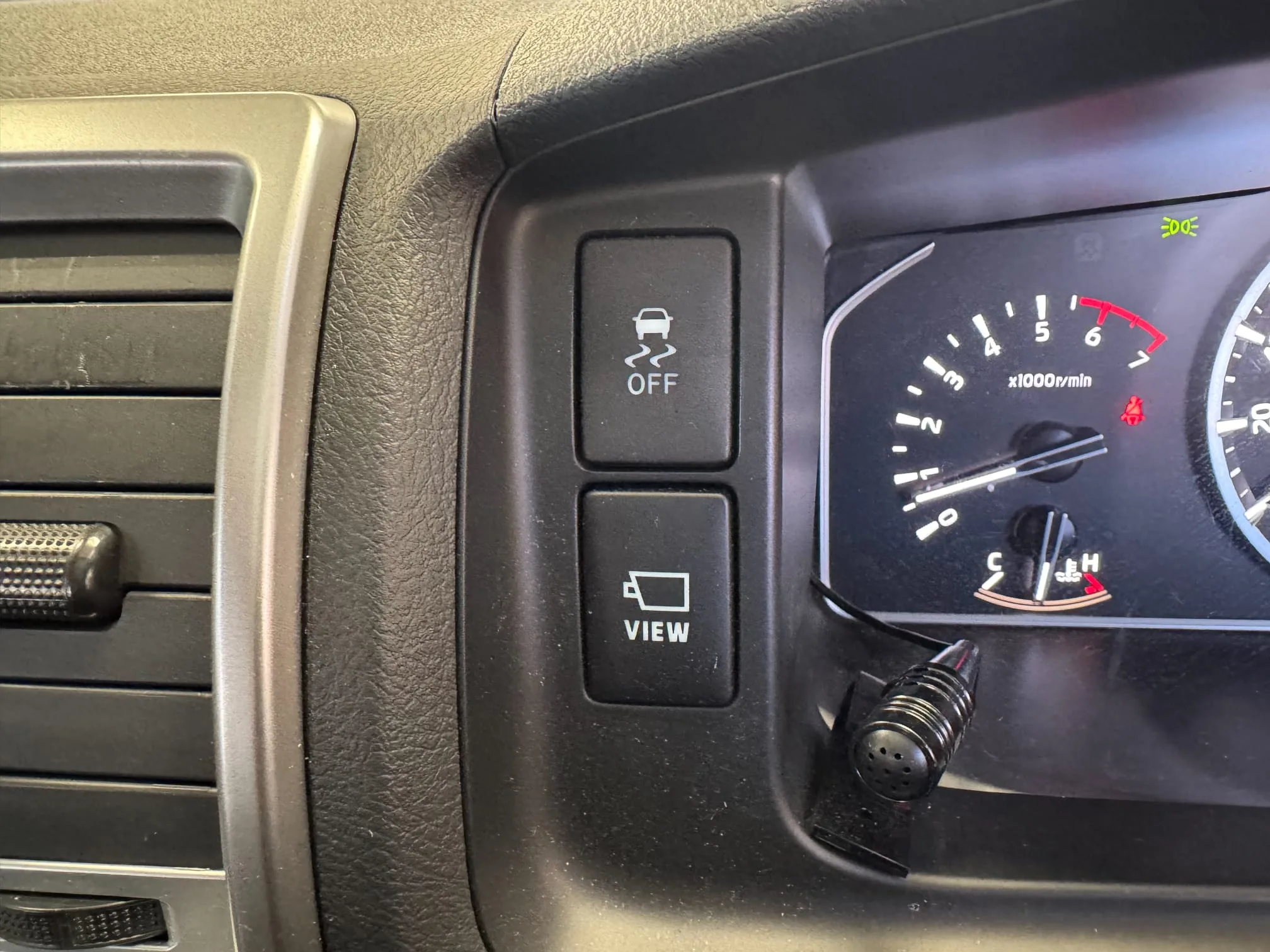 2025 Toyota Hiace Grand Cabin – 10 Seater (14 Seater Convertible) for export from Japan
