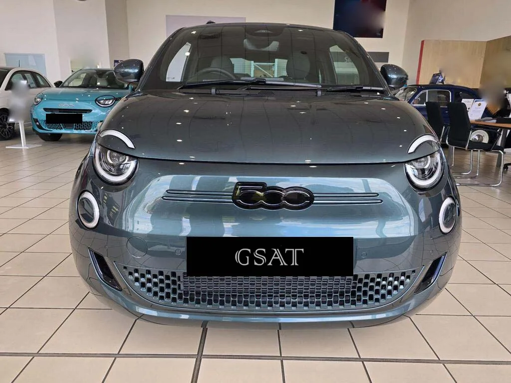 2025  BRAND NEW FIAT 500e – GIORGIO ARMANI EDITION