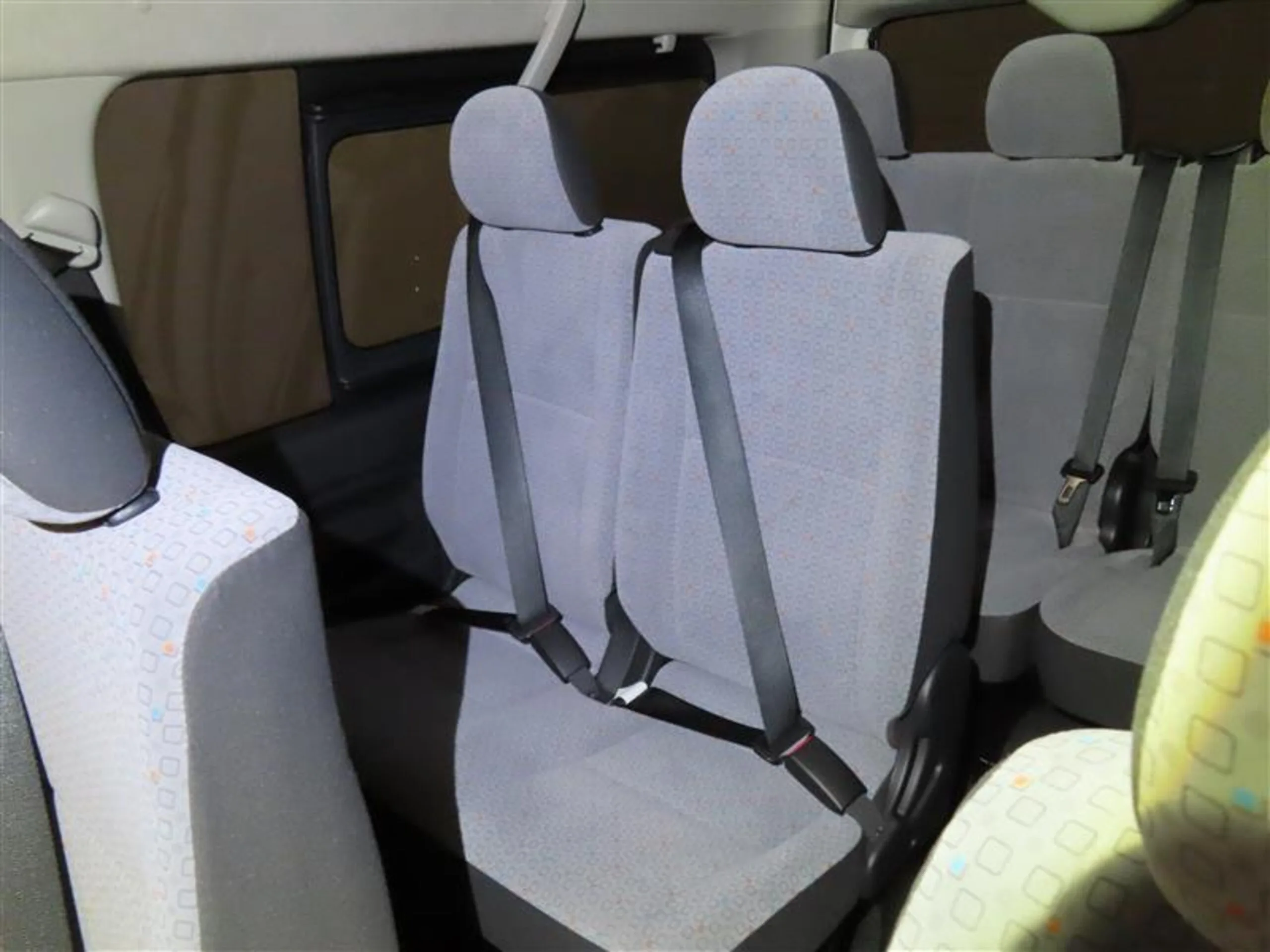 2025 Toyota Hiace Commuter 2.8 GL Diesel Turbo 14 seater (No.961014) for export from Japan