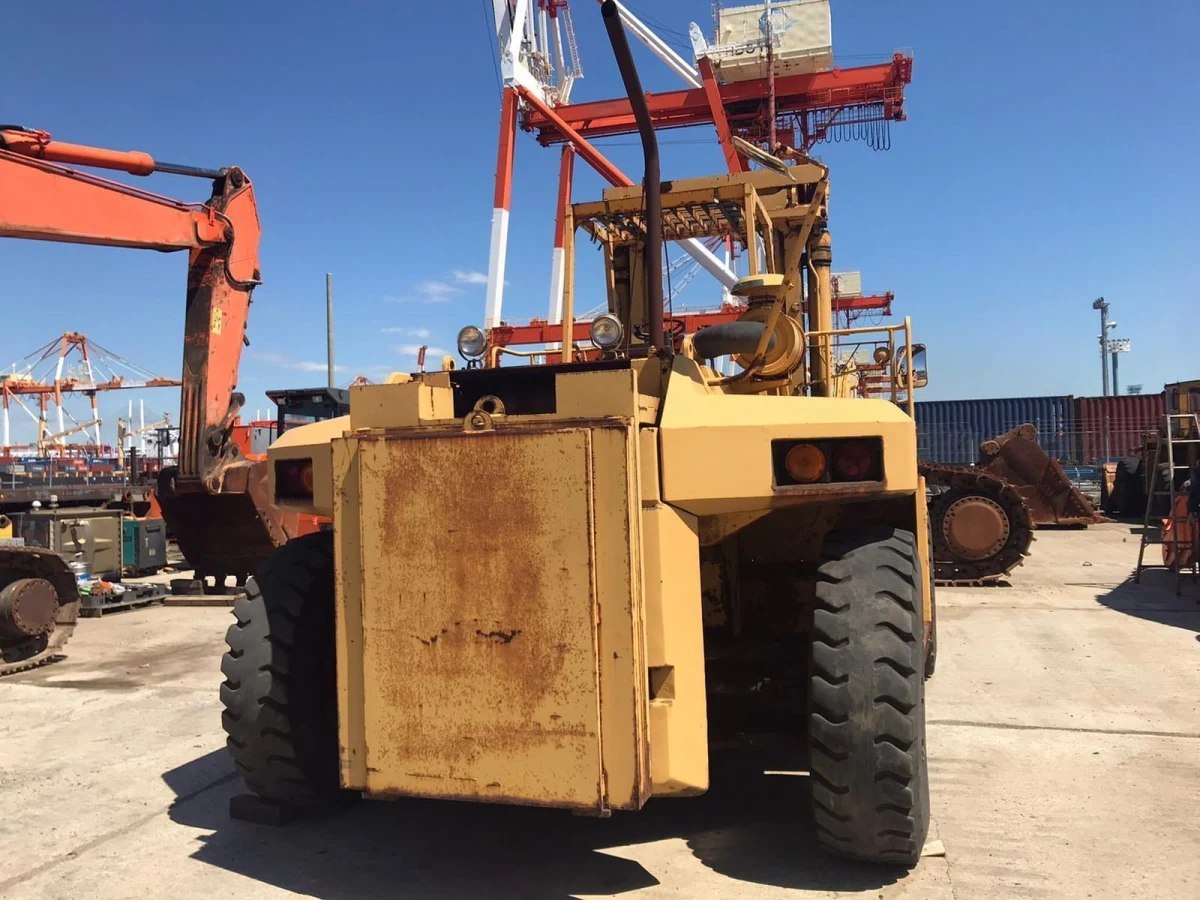 Mitsubishi FD200 20-ton Diesel Forklift ( Made in Japan) (No.780606) for export from Japan