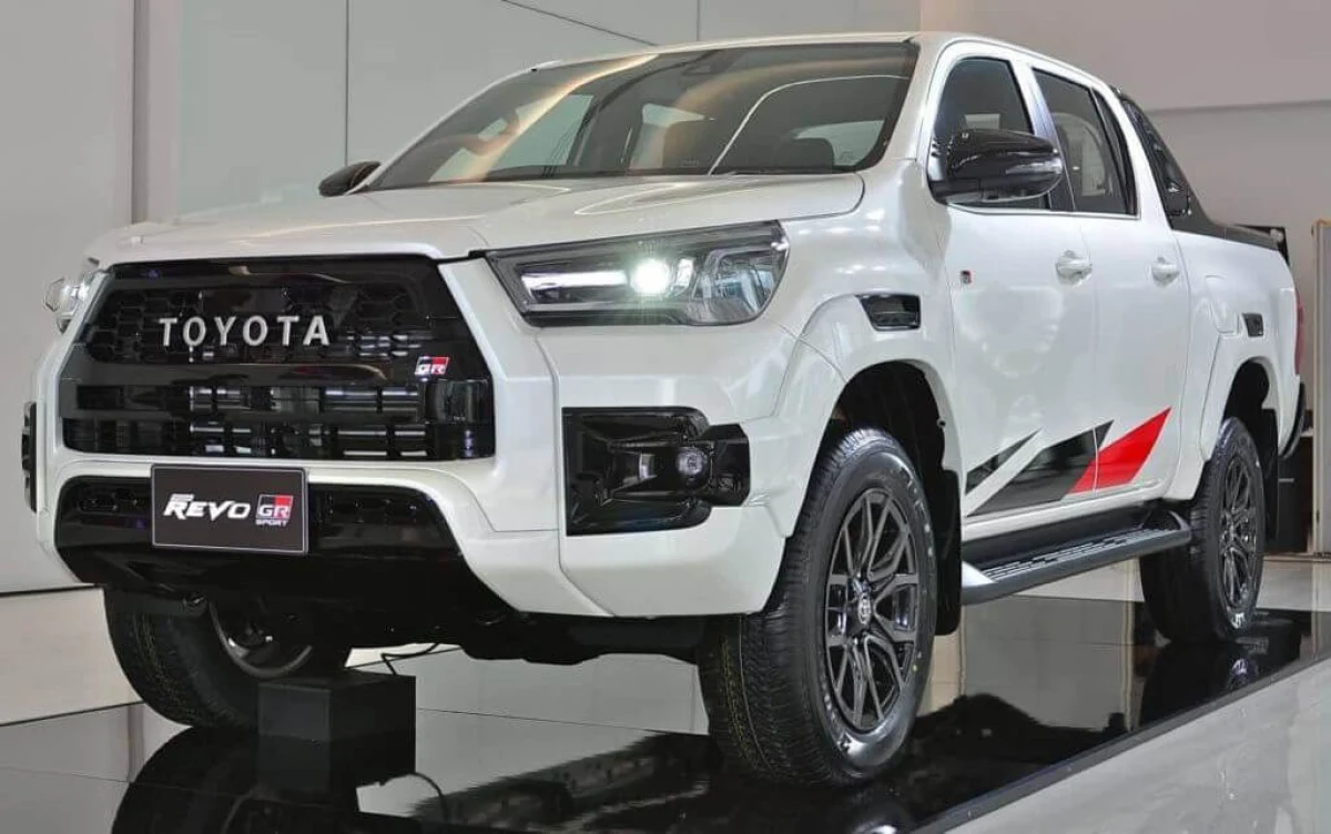 2022 RHD Toyota Hilux GR Sport double cab ( Pickup ) 2.8 automatic 4×4 ( No.560462) for export from Japan