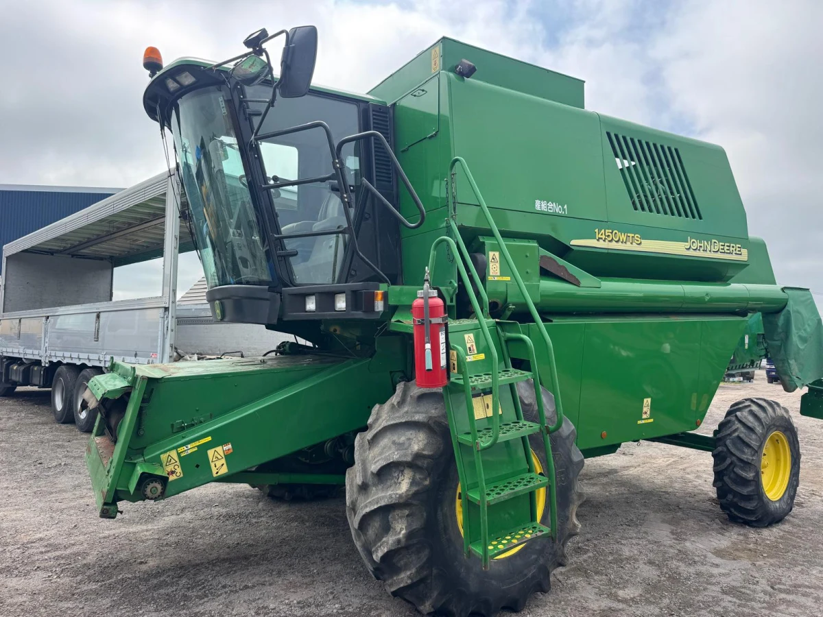 John Deere JD-1450 Combine Harvester for export from Japan