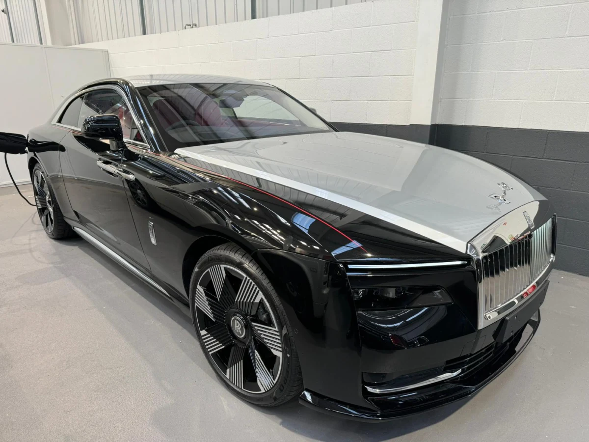 2025 Rolls-Royce Full Electric Spectre Launch Package (No.J0920) for export from Japan