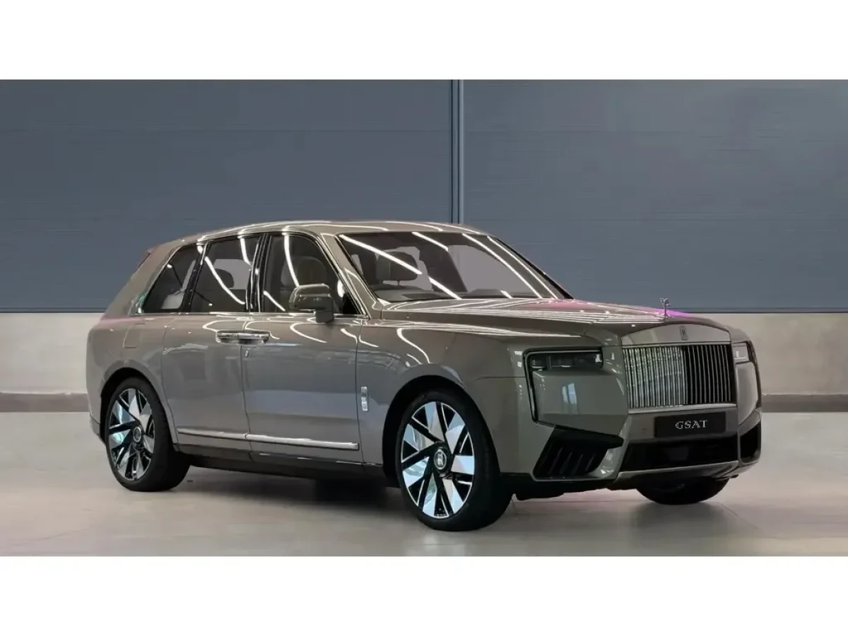 2025 Rolls-Royce Cullinan Right-Hand Drive SUV (No.109054) for export from Japan