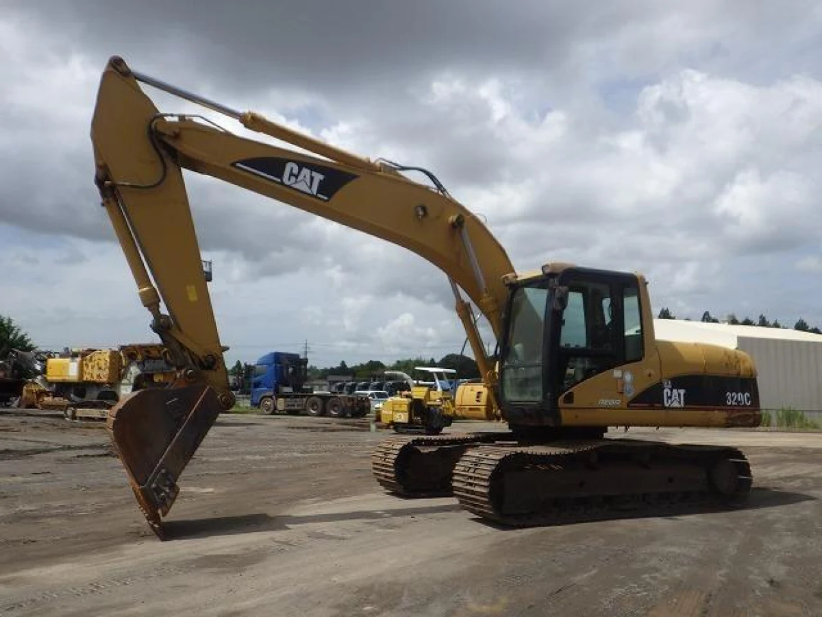 2005 CAT 320C Excavator for export from Japan