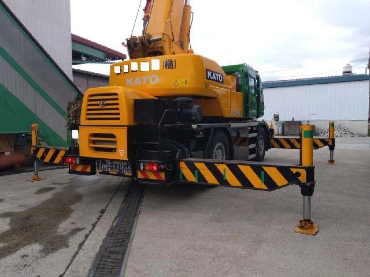 2013 KATO SR-250R 25 Ton ROUGH TERRAIN CRANE (No.J0807)