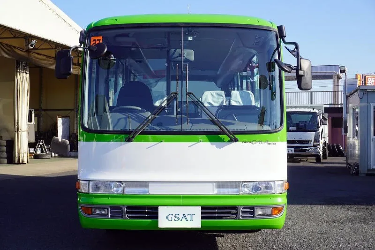 2015 (June)  ISUZU GARAMIO SHUTTLE BUS – 53 SEATER!