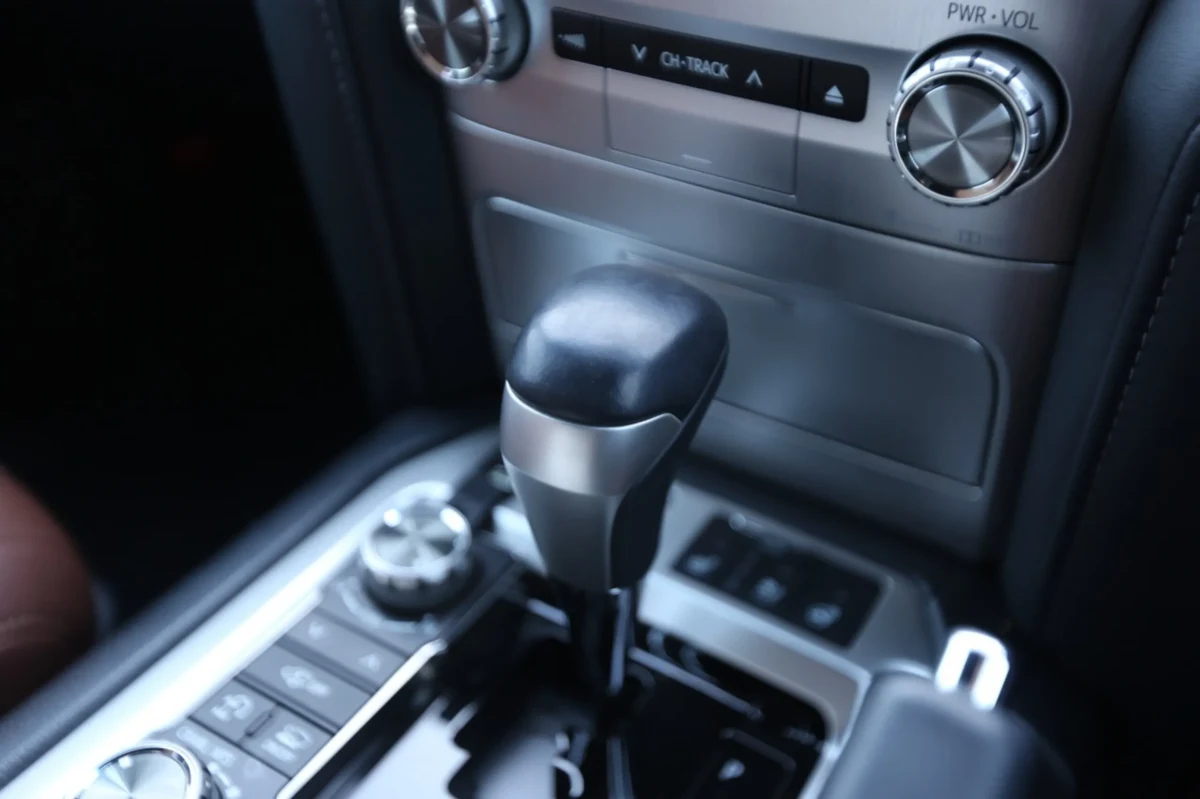 2019 Toyota Land Cruiser 200 4.6 ZX 4WD WALD