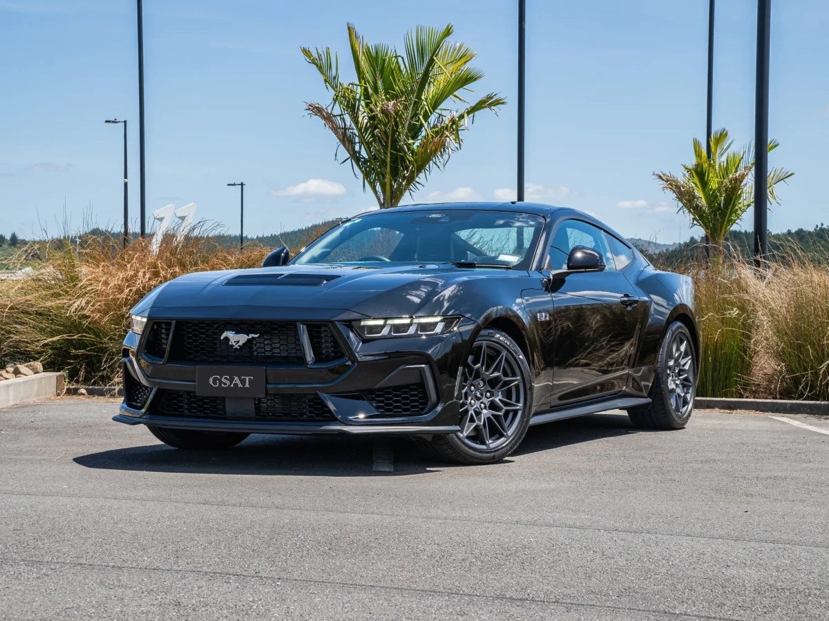 2025 Ford Mustang GT Fastback 5.0L V8 for export from Japan