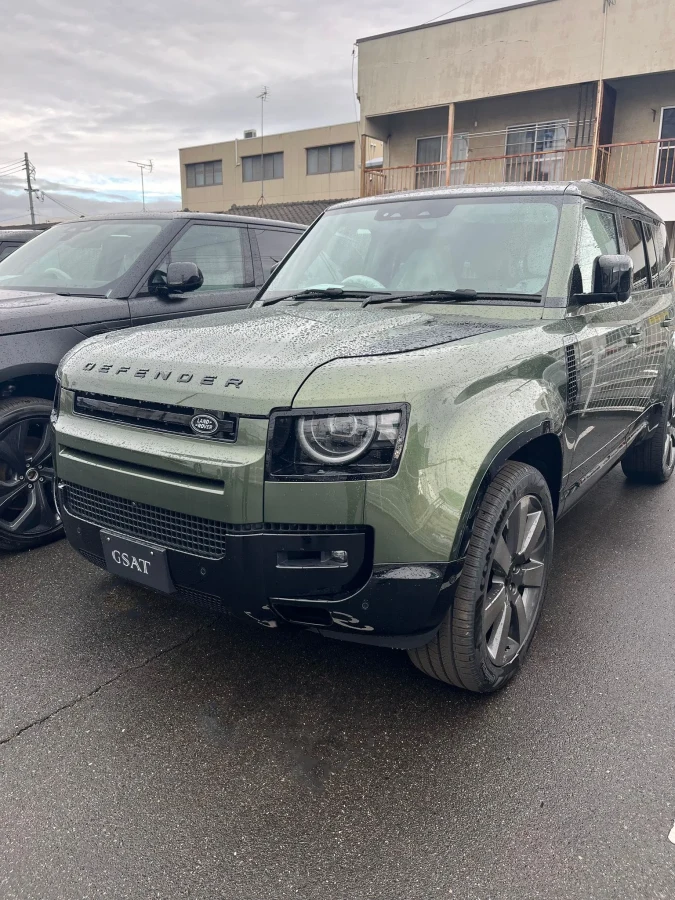 2026 LAND ROVER DEFENDER 110 PHEV HSE