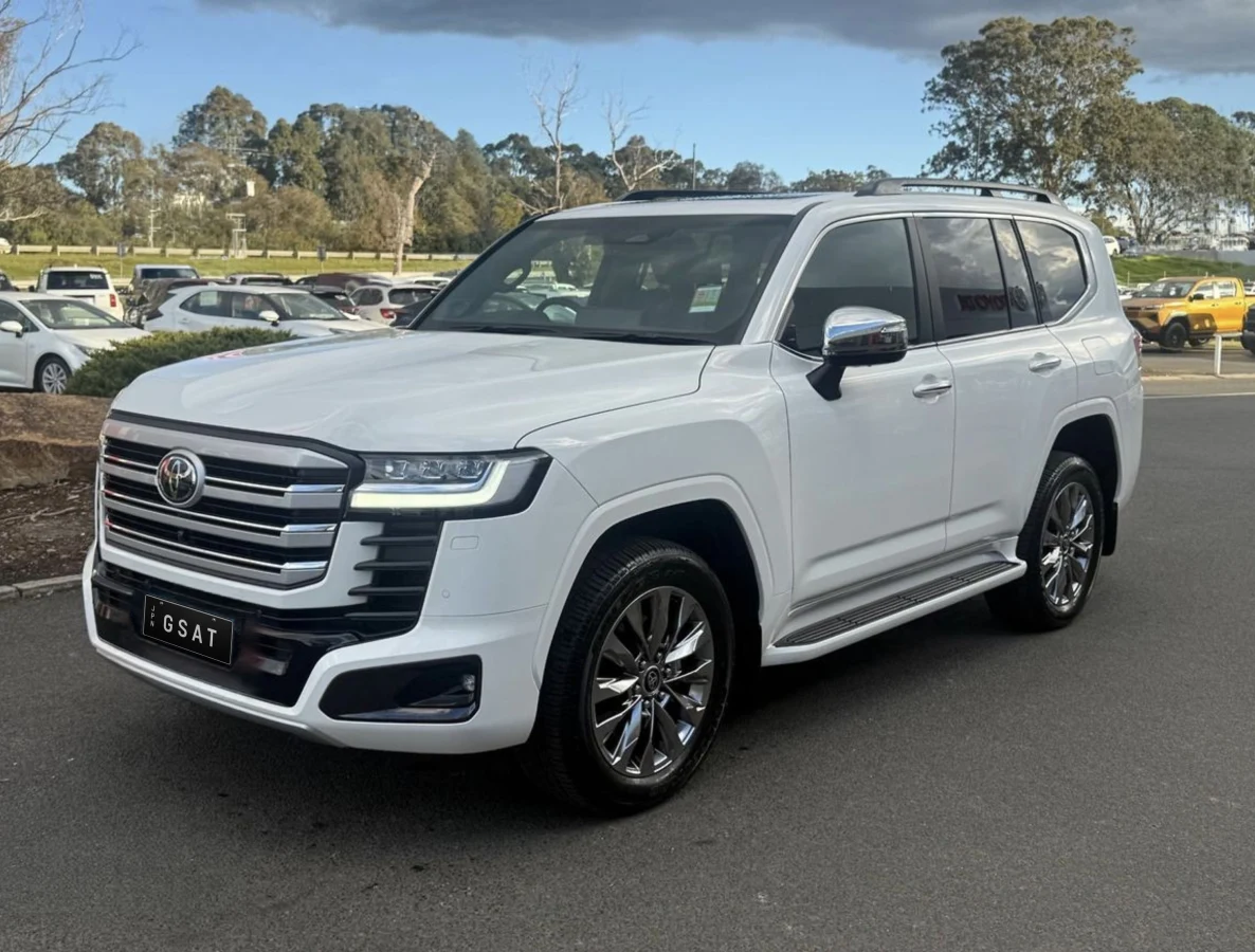 2026 Toyota Landcruiser 300 Performance Hybrid Sahara ZX 4Wd for