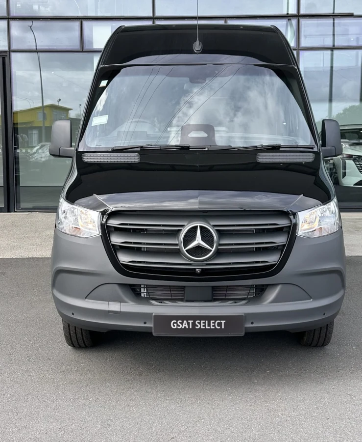 2026 Mercedes-Benz Sprinter 519 ELWB Minibus RWD — 21 Seats