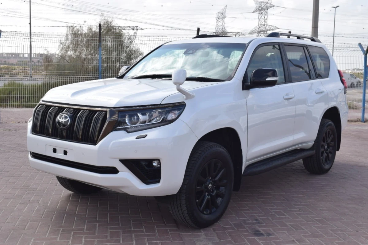 2022 Toyota Prado Petrol full option White (No.830782) for export from Japan