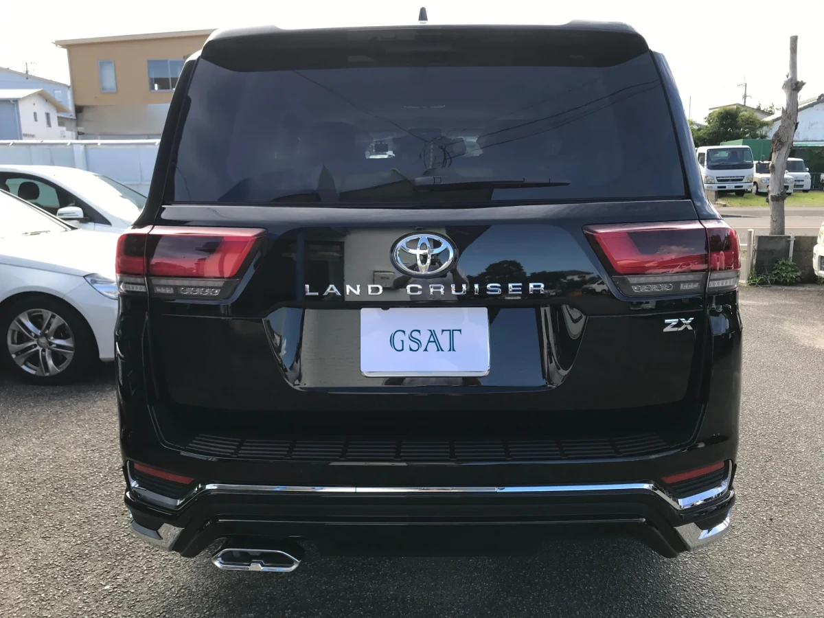 2025 Toyota Land Cruiser 300 ZX – BLACK