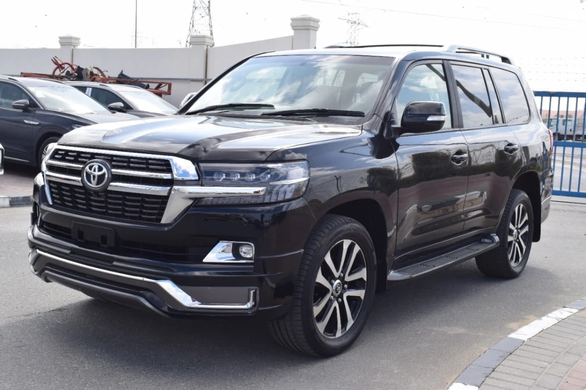 2017 Toyota Land Cruiser full option Black (No.830783) for export from Japan