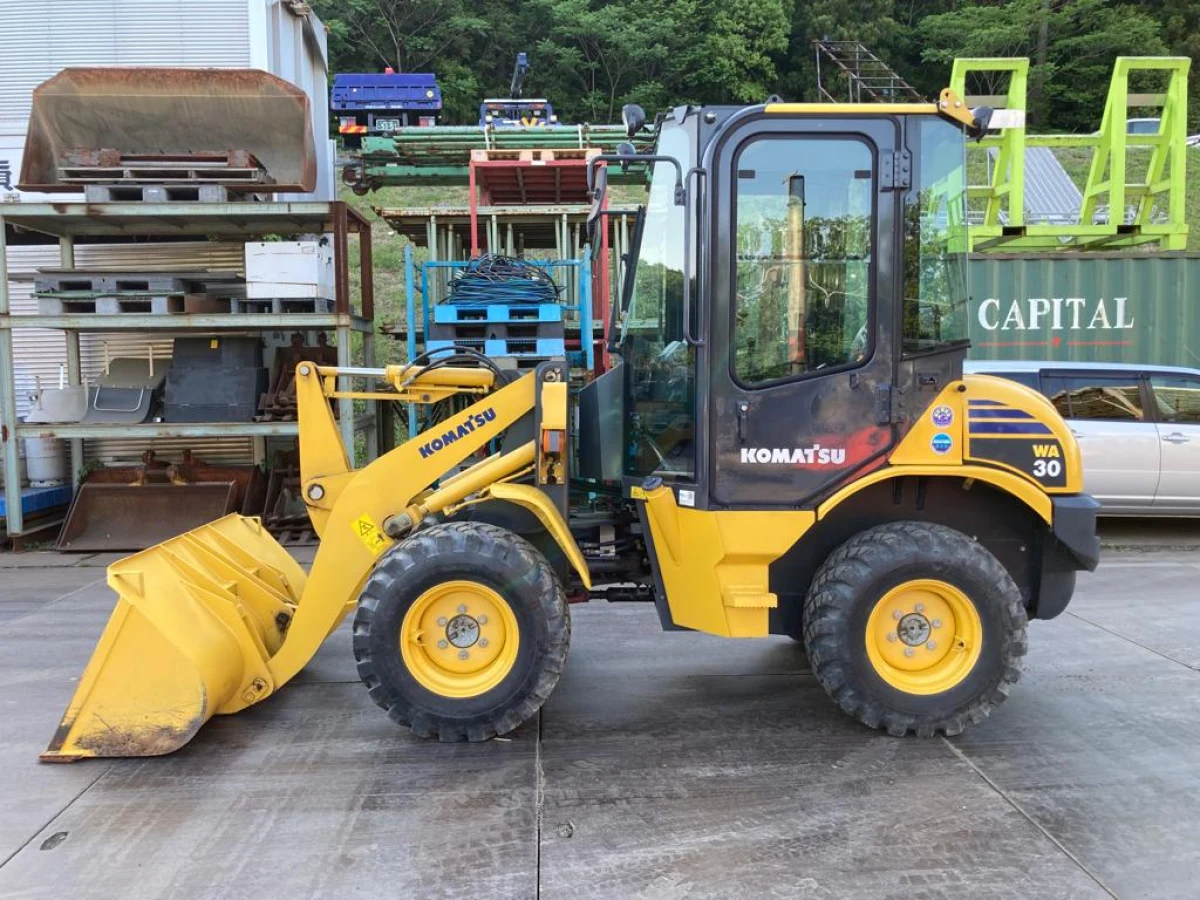 2014 KOMATSU WA30-6 WHEEL LOADER (No.102830) for export from Japan