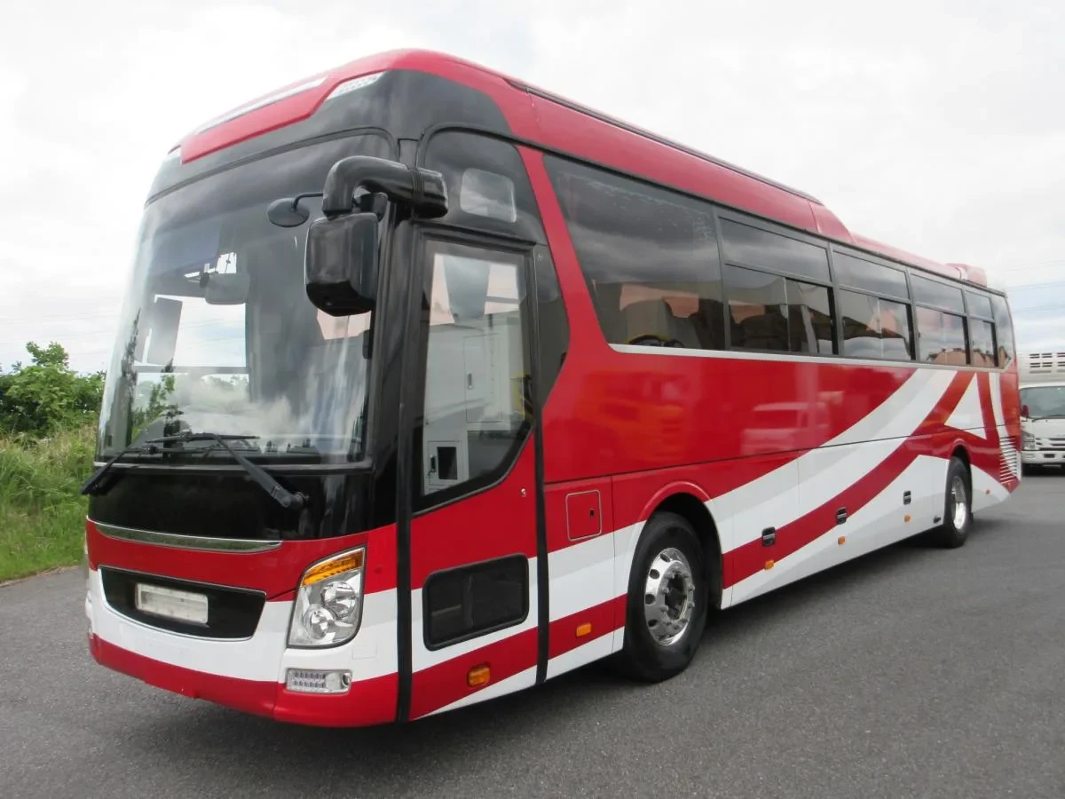 2017 Hyundai Universe Bus 55 Seater- The Ultimate Choice for Group Travel (No.341015) for export from Japan