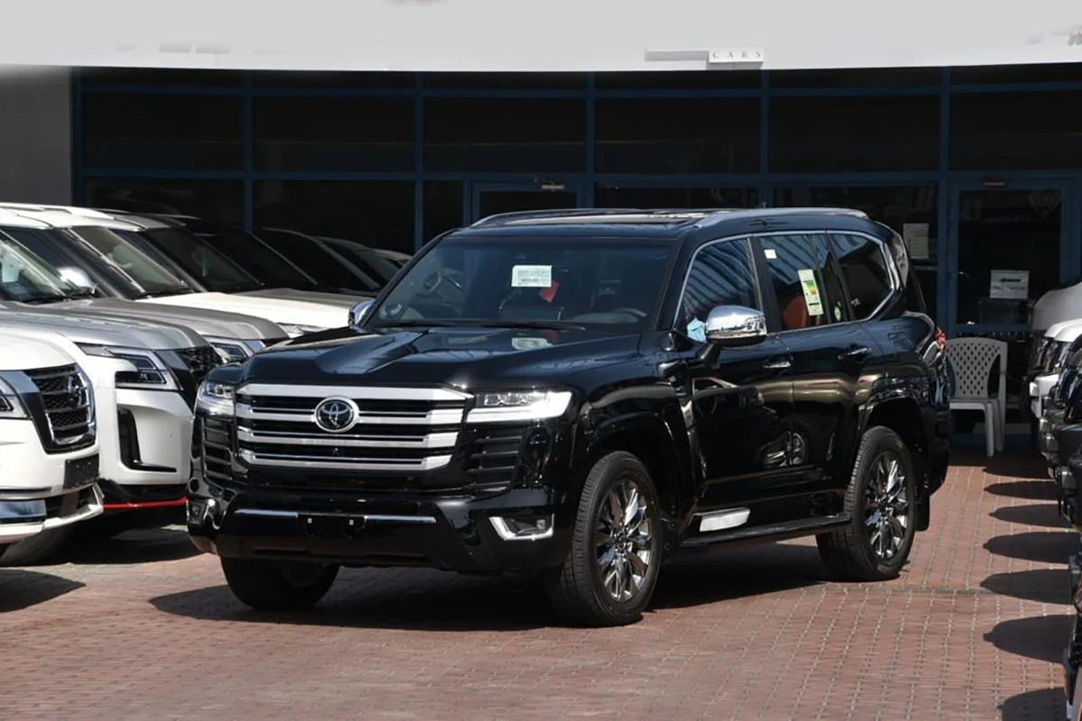 2025 Toyota Land Cruiser LC300 Twin Turbo VXR 3.5 (No.830723) for export from Japan