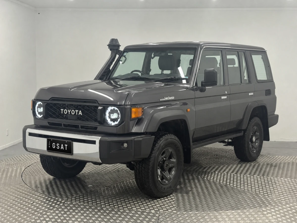 2026 Toyota Land Cruiser 70 LX 2.8L Turbo Diesel 4WD for export from Japan