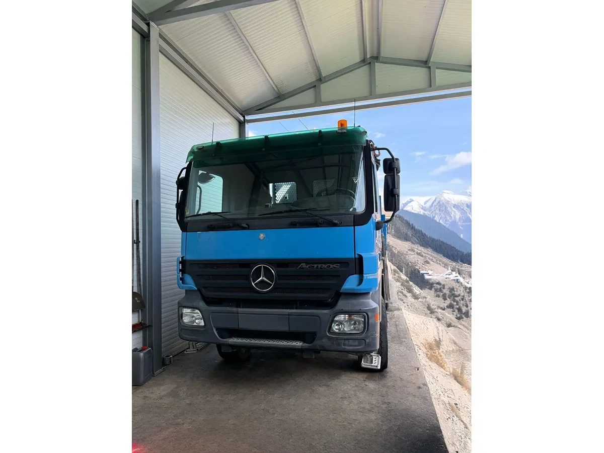2005 MERCEDES-BENZ ACTROS MP2 3346 6x6 for export from Japan