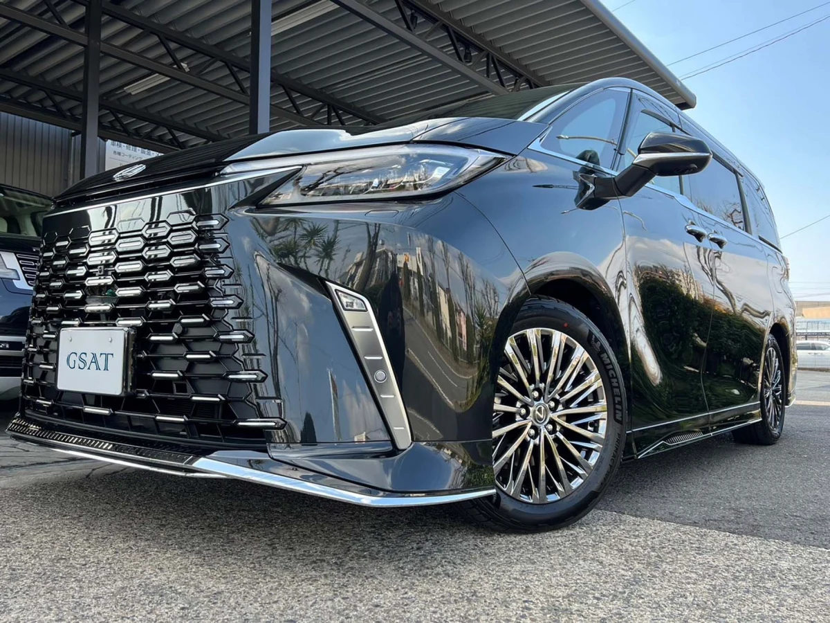 2025 Lexus LM 500h Executive 4WD Modelista MPV (No.960946) for export from Japan