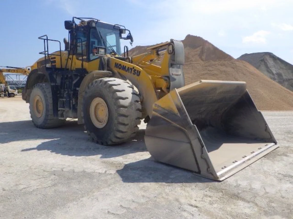 KOMATSU WA500-8 Wheel loader (No.J0743) for export from Japan