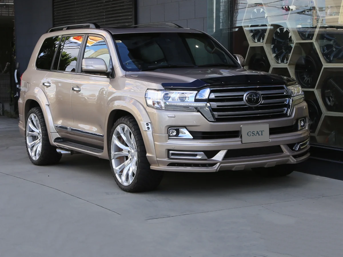 2019 Toyota Land Cruiser 200 4.6 ZX 4WD WALD for export from Japan