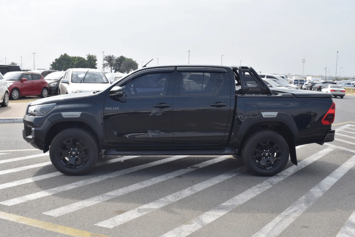 Toyota HiLux Rogue ( No-830696) for export from Japan