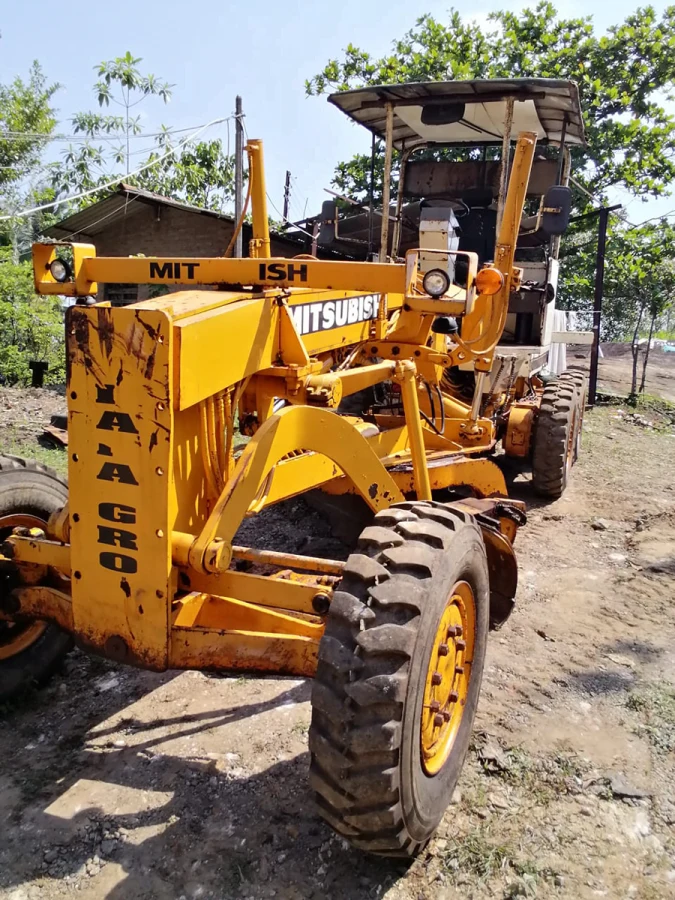 Mitsubishi MG230  Motor Grader (N0-J0685) for export from Japan